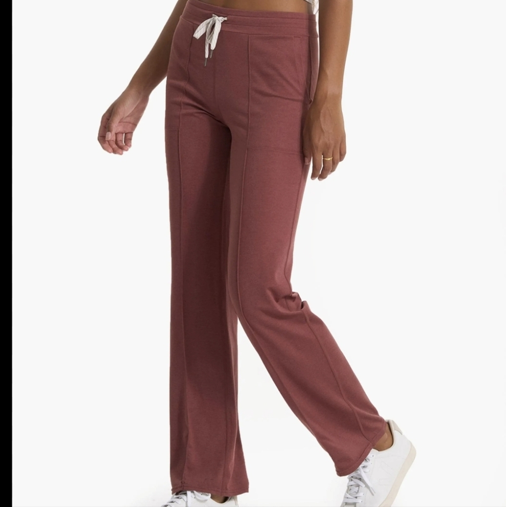Vuori Women's Halo Essential Wideleg Pant
